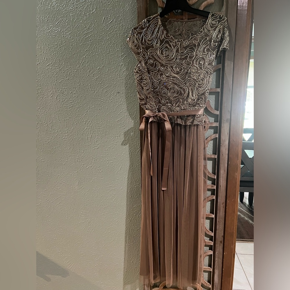 Candalite Petite NWT Gorgeous Sequin Dress